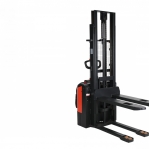 Ajettava pinoamisvaunu PSE15-C 3200 MM 1500 kg PSE15-C 3200 MM 1500 kg