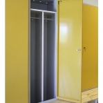 Locker 3x400, 2085x1200x545 short door, sep. wall, sloping top